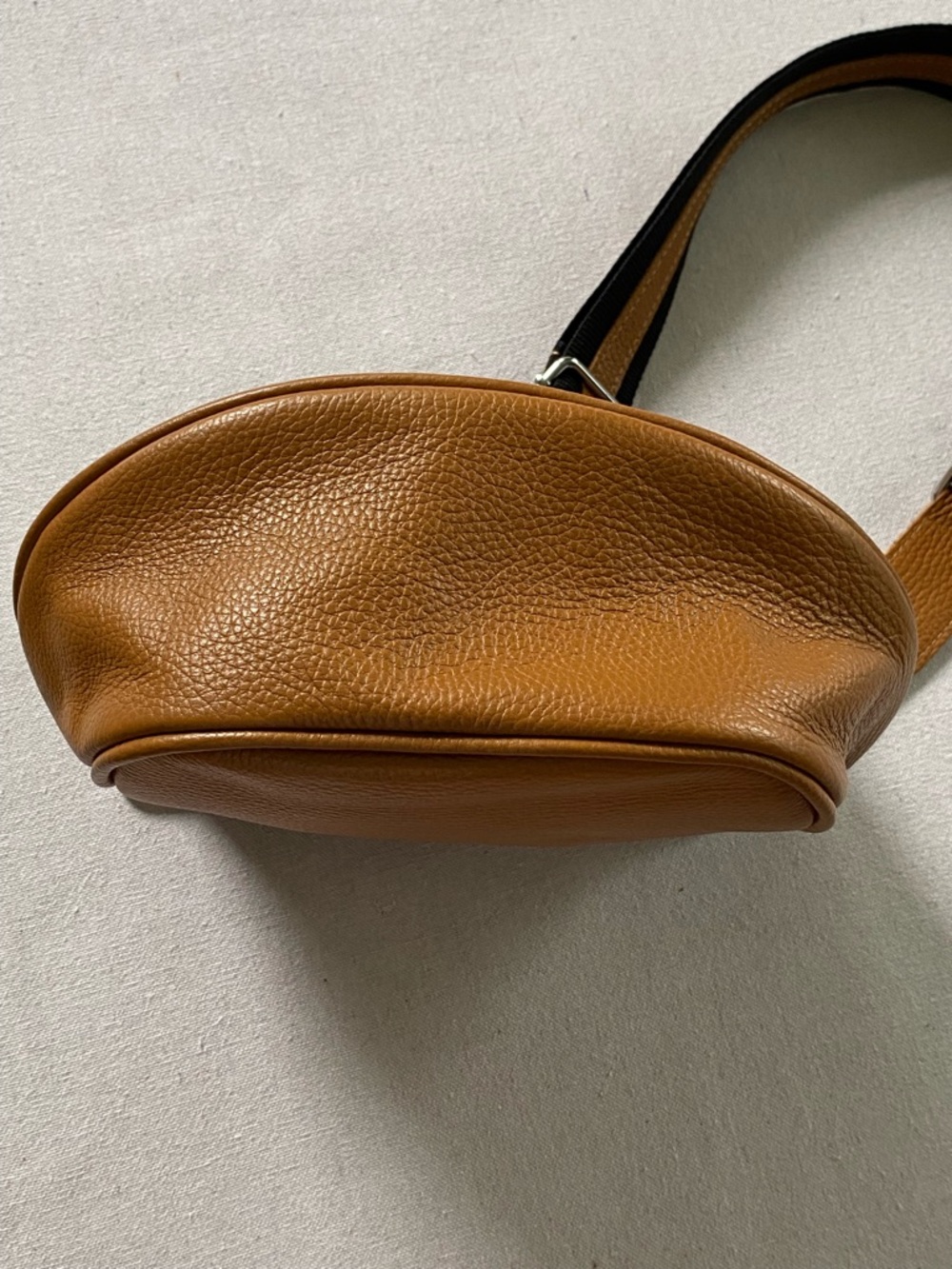 Syrena Leather Crossbody Adjustable Strap Bag - Picture 5 of 15